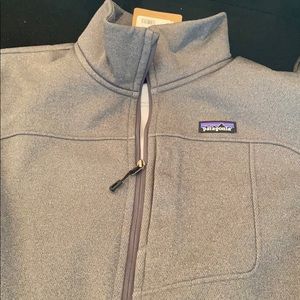 Patagonia full zipup lightweight jacket/fleece